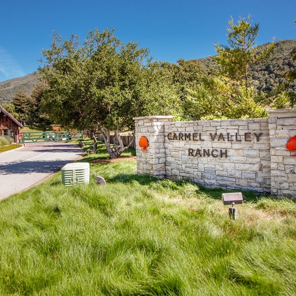 Foto tirada no(a) Carmel Valley Ranch por Tobias G. em 8/16/2018