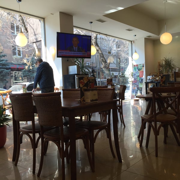 Photo taken at IMPRESSO Coffee Shop by Rinat Y. on 11/22/2015