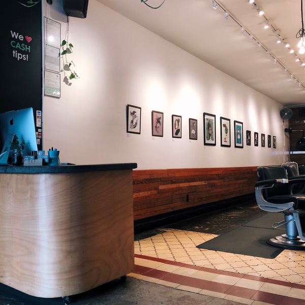 9/18/2019에 Tom M.님이 Public Barber Salon에서 찍은 사진