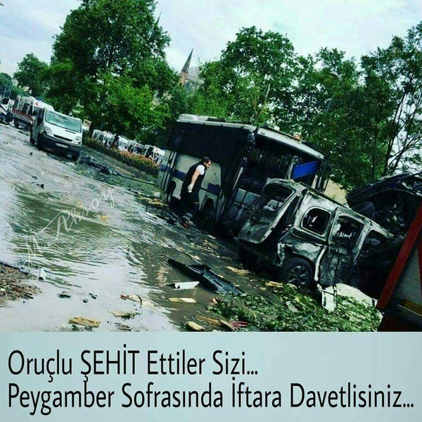 รูปภาพถ่ายที่ Çamlıca Park Cafe โดย Yunus Emre Y. เมื่อ 6/9/2016