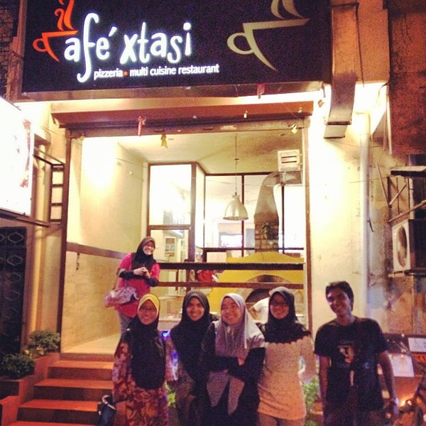 11/5/2013에 Mohd Azam Imran M.님이 Cafe Xtasi에서 찍은 사진