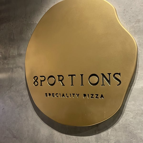 5/10/2024 tarihinde Khalidziyaretçi tarafından 8portions Pizza'de çekilen fotoğraf