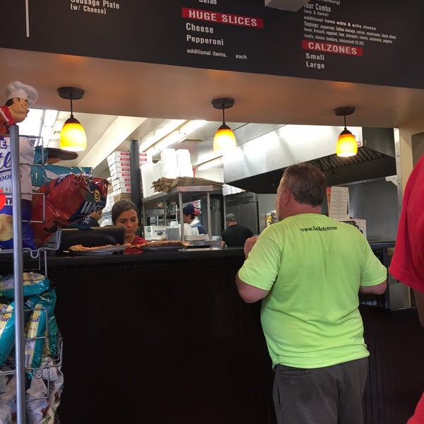 Angelina's Pizzeria Hartford, CT