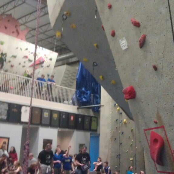 5/11/2013에 Lindsey M.님이 Ibex Climbing Gym에서 찍은 사진