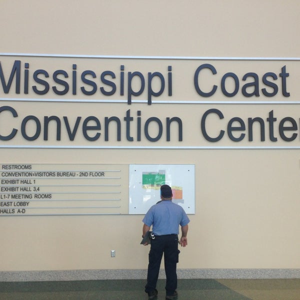 7/18/2013 tarihinde Mike K.ziyaretçi tarafından Mississippi Coast Coliseum &amp; Convention Center'de çekilen fotoğraf