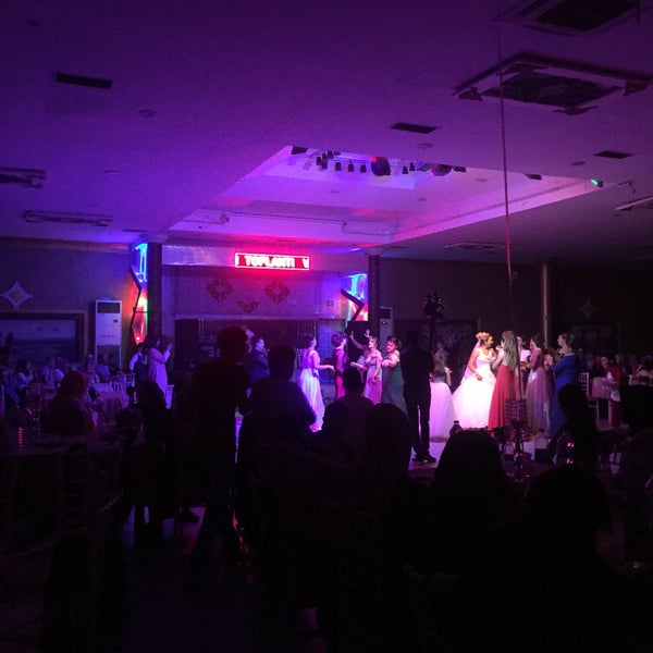 nisantasi dugun salonu 1187 ziyaretcidan 2 tavsiye da fotograflar