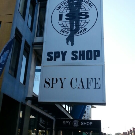 รูปภาพถ่ายที่ International Spy Shop โดย Trickster เมื่อ 2/23/2013