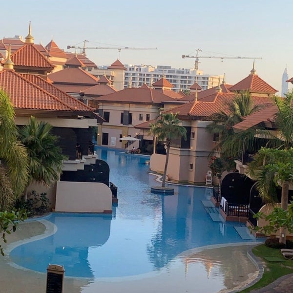 Foto diambil di Anantara The Palm Dubai Resort oleh Saad Q ✔️ pada 6/2/2023