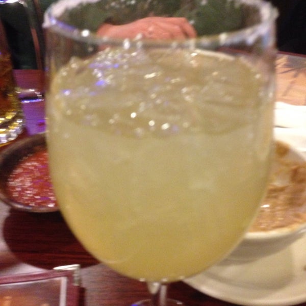 1/22/2014にGina B.がEl Jaripeo Mexican Restaurant-Little Chuteで撮った写真