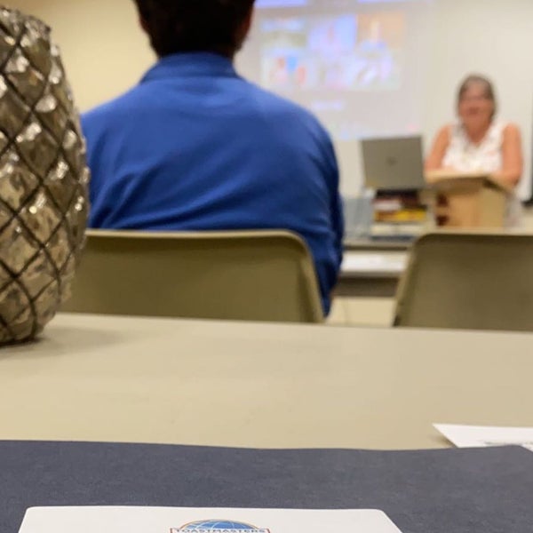 Oakton Library 10304 Lynnhaven Pl