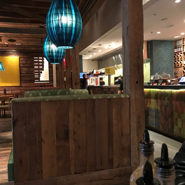 Photo taken at Nando&#39;s by FMF . on 1/22/2019