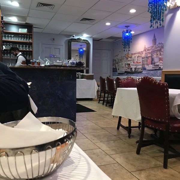 Foto diambil di Istanbul Blue Restaurant oleh FMF . pada 10/15/2018