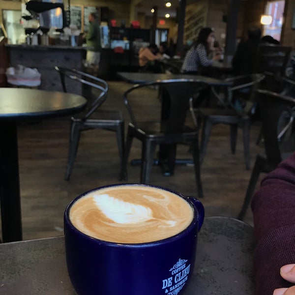 3/24/2019 tarihinde FMF .ziyaretçi tarafından De Clieu Coffee'de çekilen fotoğraf