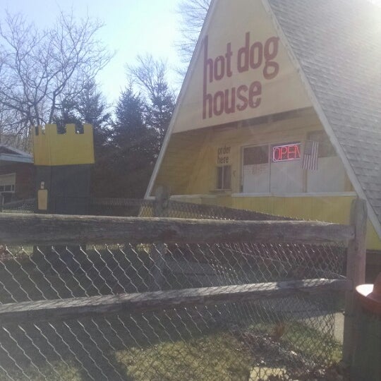 Hot Dog House - Hot Dog Joint