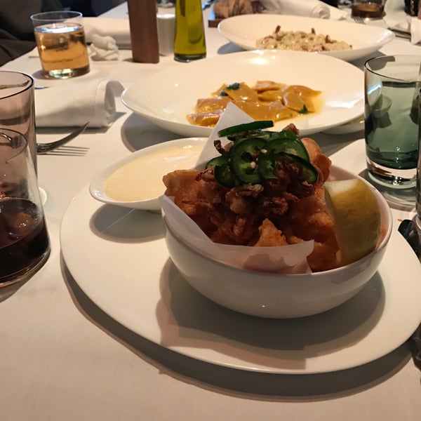 Foto diambil di Fabios Restaurant Bar oleh Ra2 pada 7/1/2019