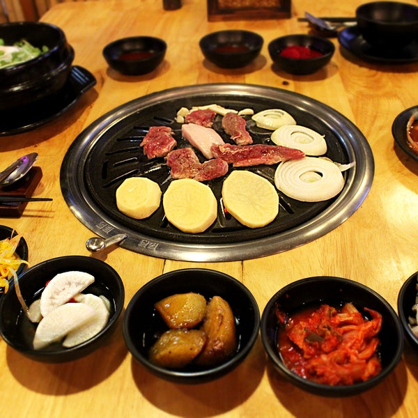 รูปภาพถ่ายที่ Seoul Vibe Korean Restaurant โดย Seoul Vibe Korean Restaurant เมื่อ 7/31/2018