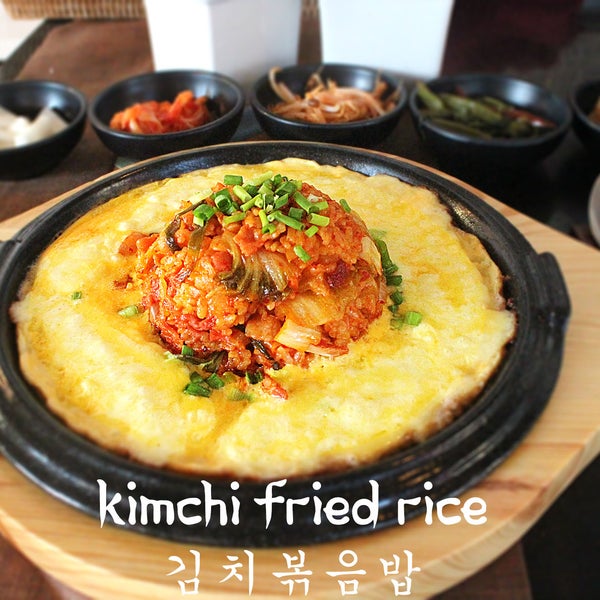 Foto tirada no(a) Seoul Vibe Korean Restaurant por Seoul Vibe Korean Restaurant em 7/31/2018