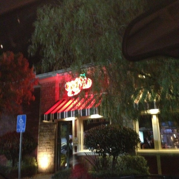 Photo taken at Chili&#39;s Grill &amp; Bar by Nicole H. on 3/9/2013
