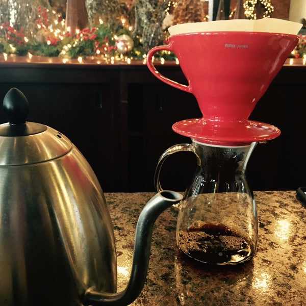 It's not on the menu, but if you ask the owner he'll make you a great single-origin pour over.