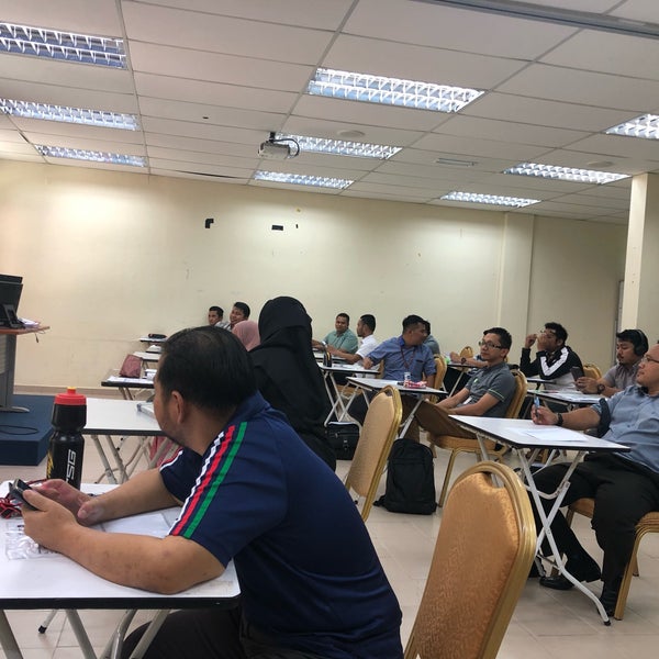 Photos at Fakulti Ekonomi dan Sains Pengurusan - Gong Badak - 0 tips