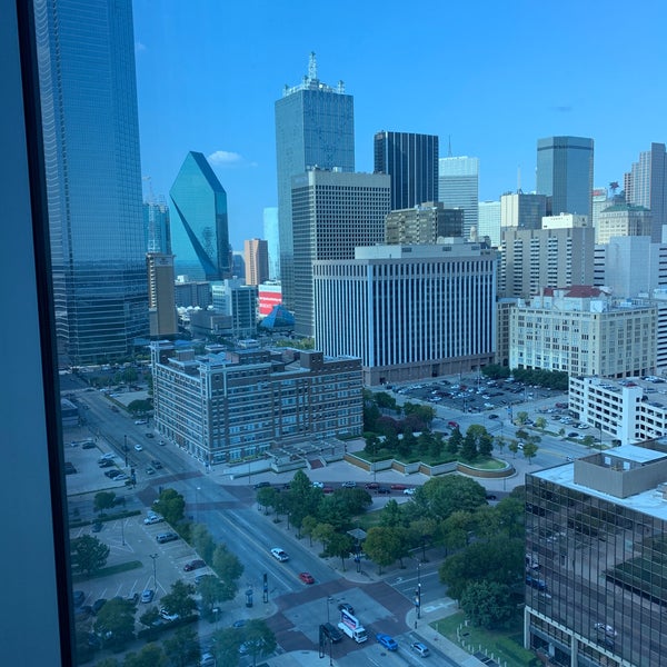 Снимок сделан в Omni Dallas Hotel пользователем Erica S. 9/6/2019
