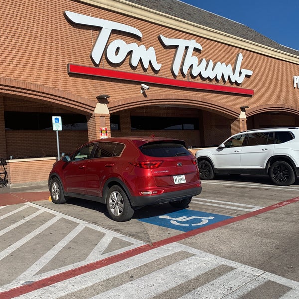 Tom Thumb - 6333 E Mockingbird Ln