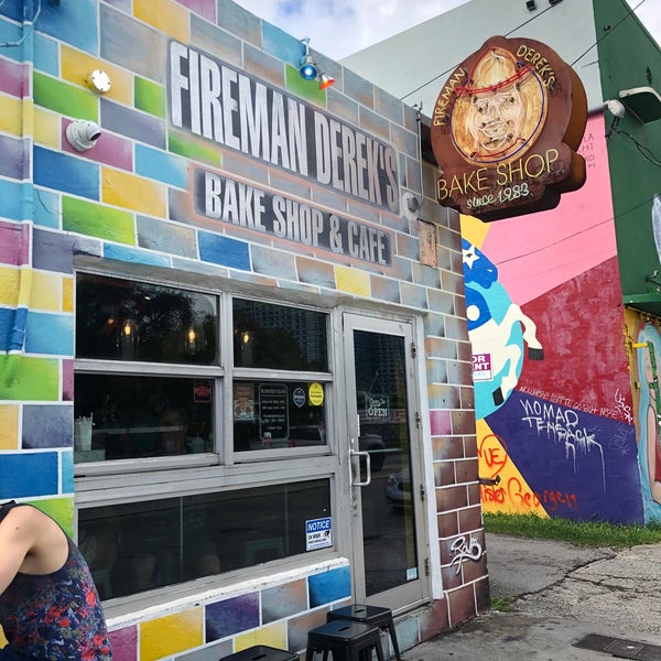 12/28/2019にTanya S.がFireman Derek&#39;s Bake Shop &amp; Cafeで撮った写真