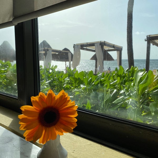 รูปภาพถ่ายที่ Villa del Palmar Cancun Beach Resort &amp; Spa โดย Melissa P. เมื่อ 9/12/2021