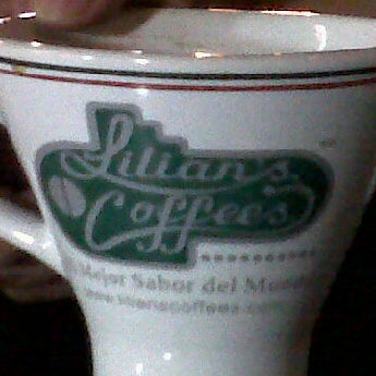 Foto diambil di Lilian&#39;s Coffee&#39;s Ixtapa oleh Zallya G. pada 1/11/2012