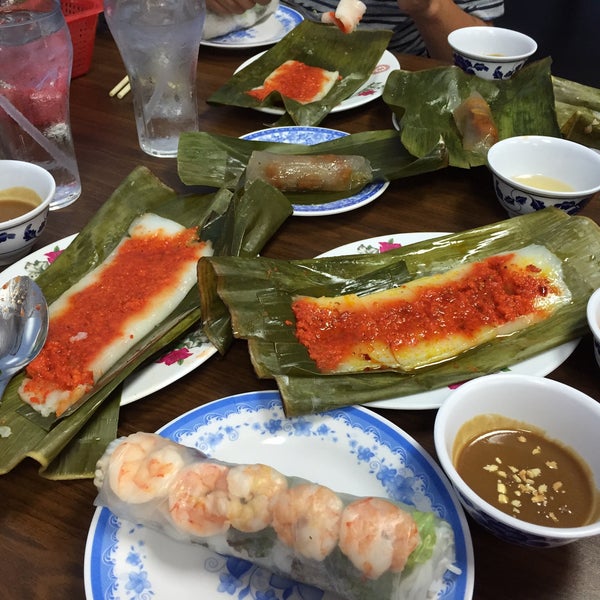 รูปภาพถ่ายที่ Kim Vu Vietnamese Cuisine โดย Gigi H. เมื่อ 8/8/2015