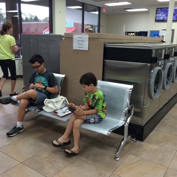 Indy's Best Laundromat Glendale Indianapolis, IN
