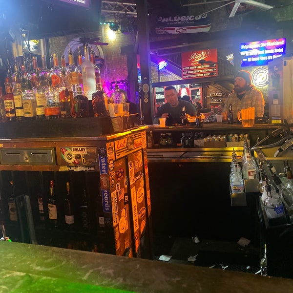 3/3/2021 tarihinde Chris H.ziyaretçi tarafından Rippy&#39;s Bar &amp; Grill'de çekilen fotoğraf