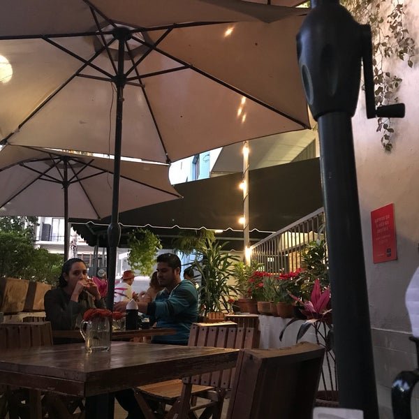 12/19/2018에 Loretta S.님이 Neretta Café &amp; Gelato에서 찍은 사진