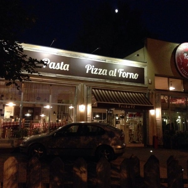 6/8/2014에 👑 Wojtek Z.님이 Focha 42 Ristorante - Pizza &amp; Pasta!에서 찍은 사진