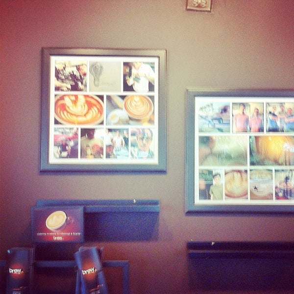 12/4/2012 tarihinde 👑 Wojtek Z.ziyaretçi tarafından Elabrew Coffee'de çekilen fotoğraf