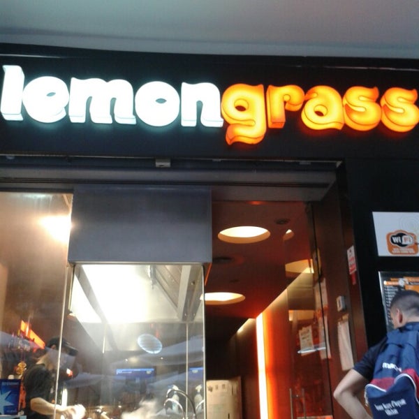 8/4/2013 tarihinde Alberto M.ziyaretçi tarafından Lemongrass Ribera / Restaurante tailandés Valencia'de çekilen fotoğraf