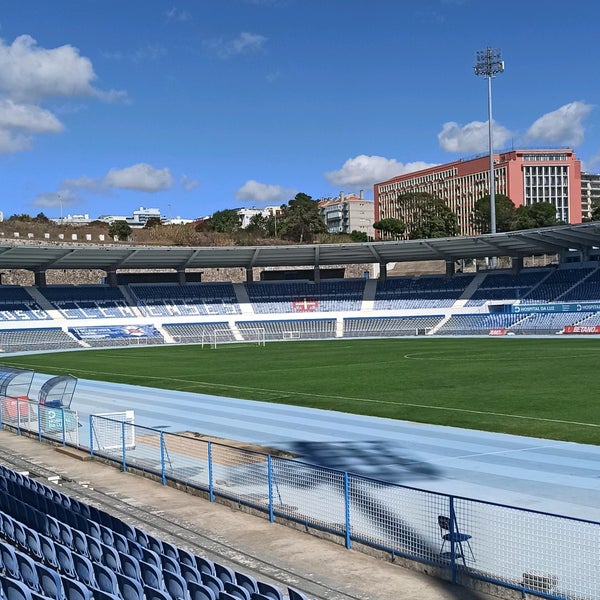 Foto tomada en Estádio do Restelo  por Gizem E. el 10/3/2021