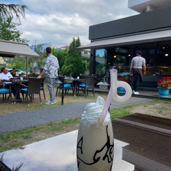 Das Foto wurde bei Matranç Cafe ve Restaurant von Mjeed Altamimi am 7/6/2019 aufgenommen