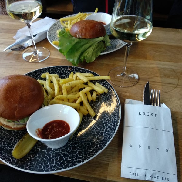The burger is just among the best I ever ate! Perfect meat, home-made sauces and amazing selected wines! Also, the service was very caring and friendly! What a beautiful dinner we had!