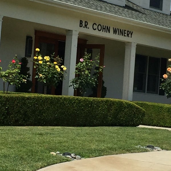 6/8/2016 tarihinde Brandi J.ziyaretçi tarafından B.R. Cohn Winery'de çekilen fotoğraf