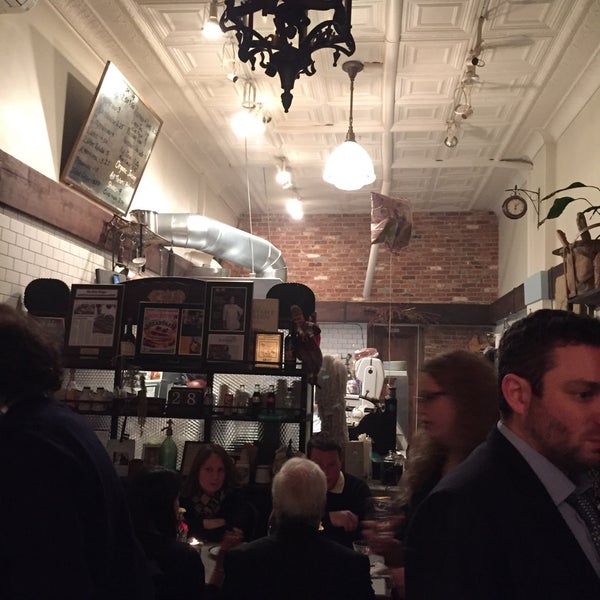 Foto tirada no(a) Le Salbuen Cafe Market por Seth S. em 3/1/2015