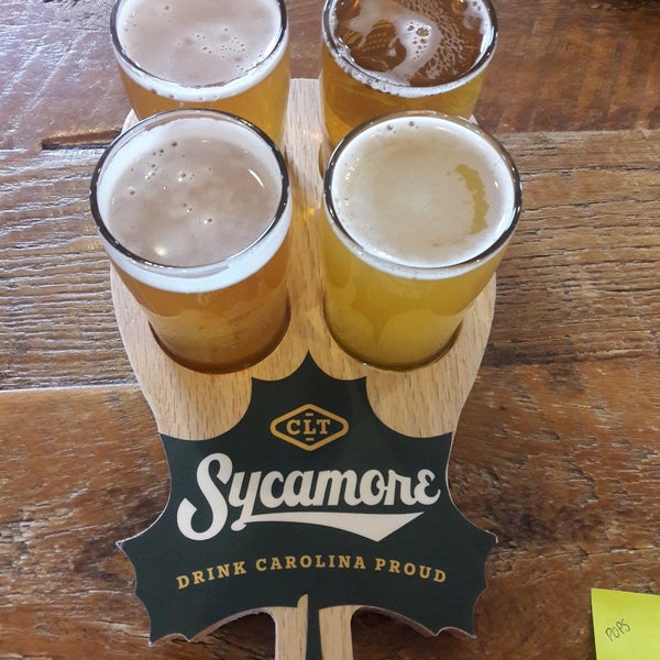 11/30/2019 tarihinde Koll E.ziyaretçi tarafından Sycamore Brewing'de çekilen fotoğraf