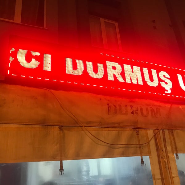 Photo prise au Kokoreççi Durmuş Usta par ☞V♥İ♥Ç♥K♥A☜♥☞2❶2☞ⓋⒾⓅ★ le2/28/2019