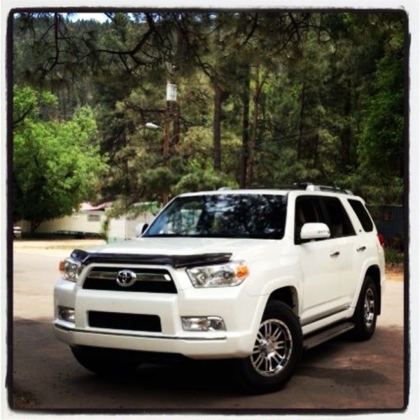 Poe Toyota Car Dealership