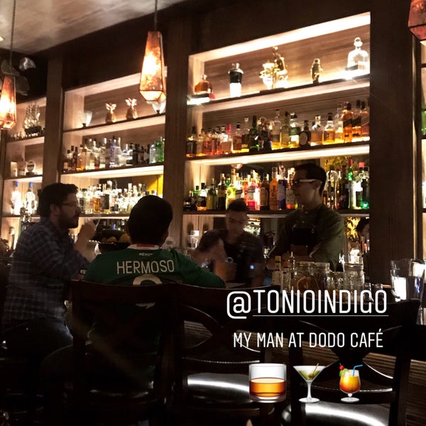 Снимок сделан в Dodo Café Cóctel Bar пользователем dobleequixx m. 3/1/2018