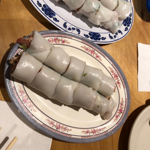 Foto diambil di Sam Wo Restaurant oleh Tina C. pada 9/28/2019