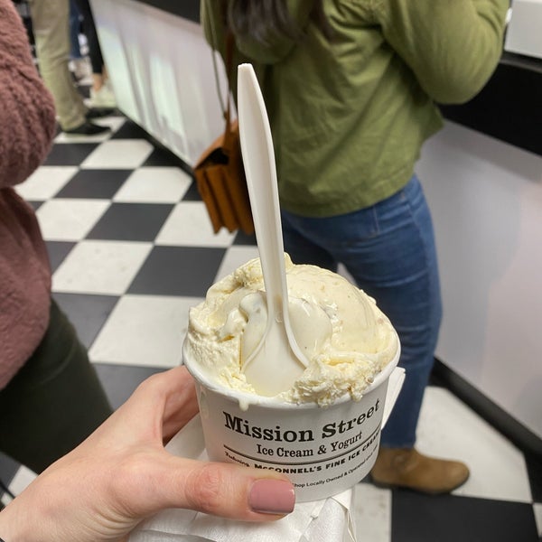 Photo taken at Mission Street Ice Cream and Yogurt - Featuring McConnell&#39;s Fine Ice Creams by Tina C. on 3/8/2020