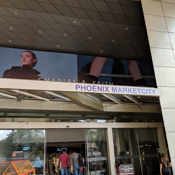 Foto tirada no(a) Phoenix Marketcity por Jayashree C. em 12/1/2018