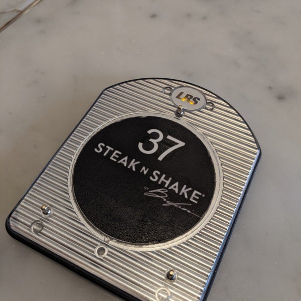 8/26/2018 tarihinde Jayashree C.ziyaretçi tarafından Steak n Shake'de çekilen fotoğraf