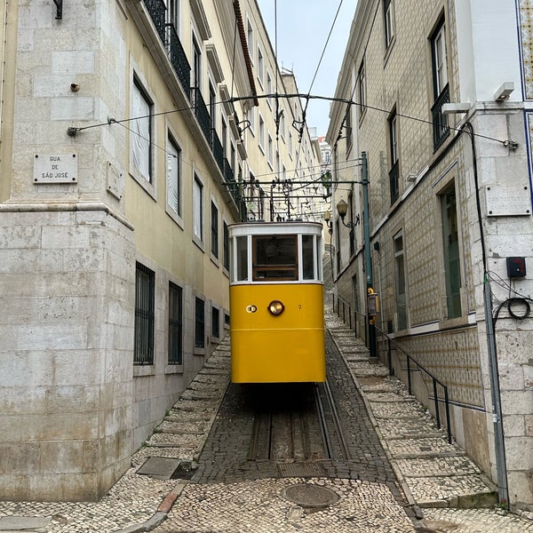 รูปภาพถ่ายที่ Lisboa โดย N -̅  ›̵(̵̵̴̵ . เมื่อ 2/16/2024